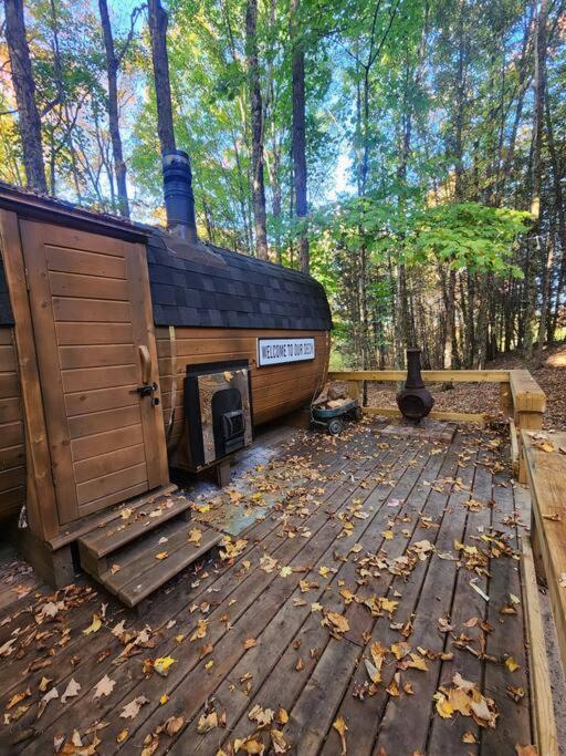 Dingle Run Lodge At Sir Sam'S Haliburton Exterior foto