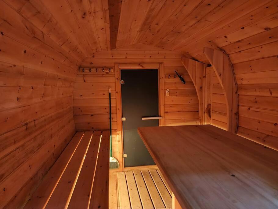 Dingle Run Lodge At Sir Sam'S Haliburton Exterior foto