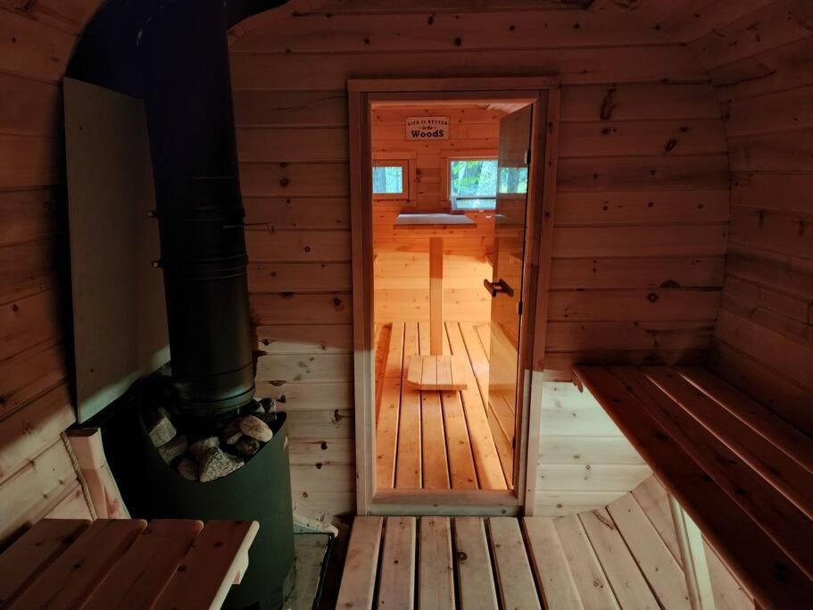 Dingle Run Lodge At Sir Sam'S Haliburton Exterior foto